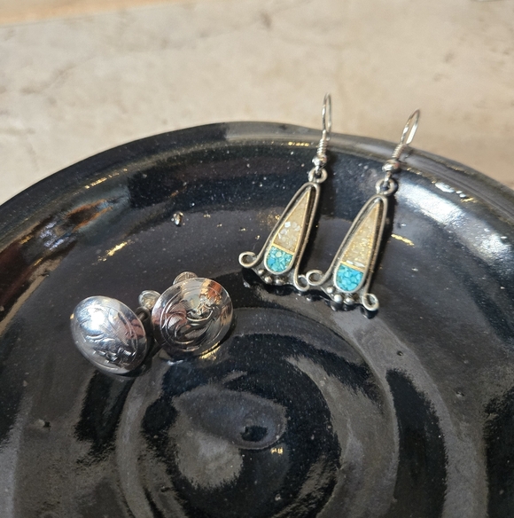Native American Jewelry - Lot Of Two Pairs Of Vintage Southwestern Style Sterling Silver Earrings
